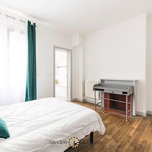 Maison De Ville Avec Cour Place Luton